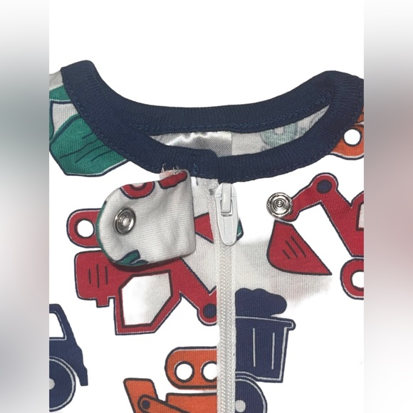 Fun footed pajamas - Picture 10 of 12